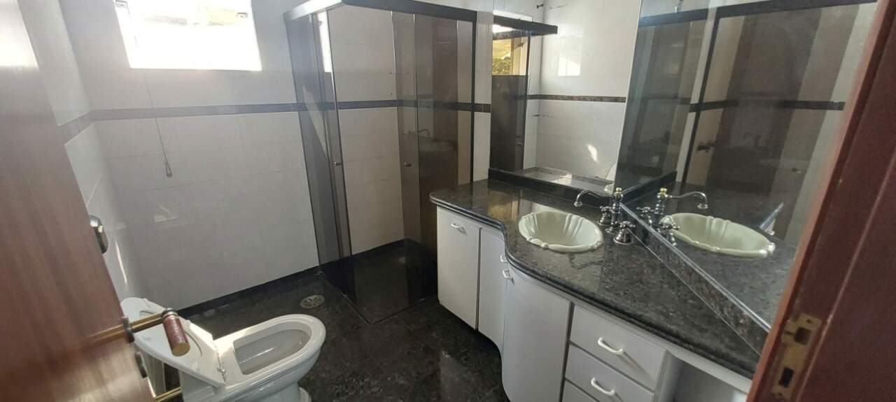 Sobrado à venda com 3 quartos, 270m² - Foto 32