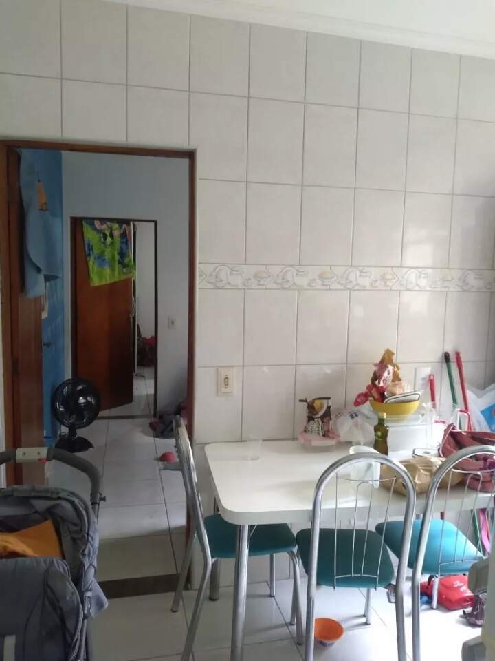 Casa à venda com 3 quartos, 100m² - Foto 6