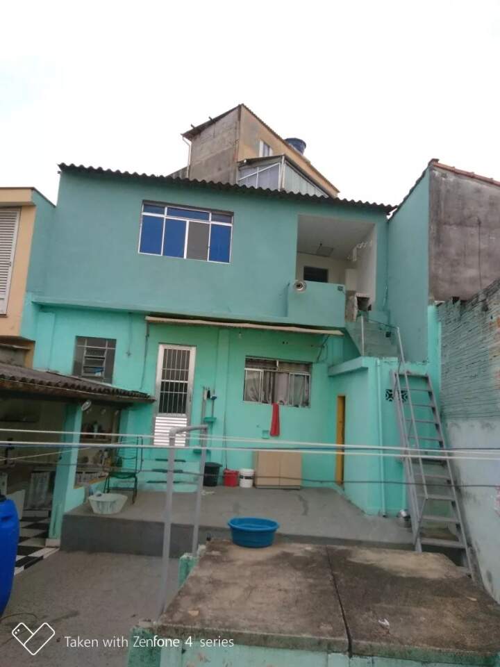 Sobrado à venda com 2 quartos, 180m² - Foto 3