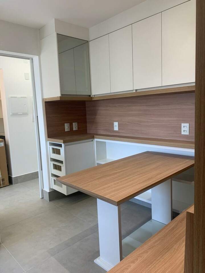 Apartamento à venda com 3 quartos, 150m² - Foto 10