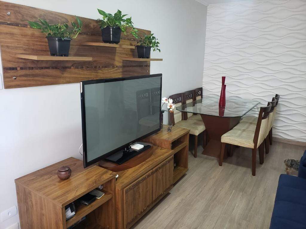 Apartamento à venda com 2 quartos, 70m² - Foto 2