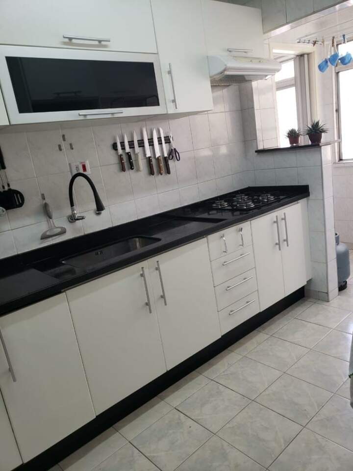 Apartamento à venda com 2 quartos, 70m² - Foto 6