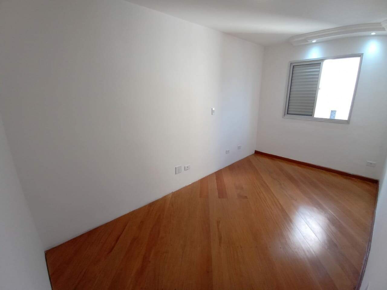 Apartamento à venda com 3 quartos, 76m² - Foto 8