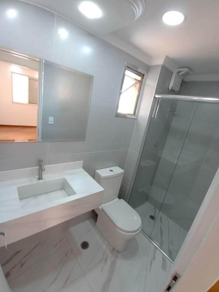 Apartamento à venda com 3 quartos, 76m² - Foto 13