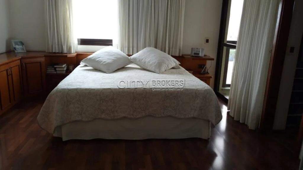 Apartamento à venda com 4 quartos, 264m² - Foto 9