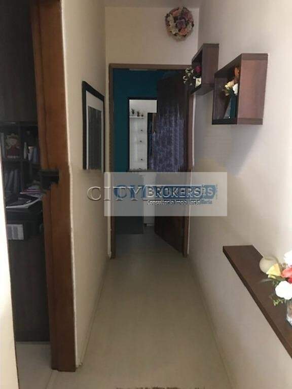 Sobrado à venda com 3 quartos, 180m² - Foto 1