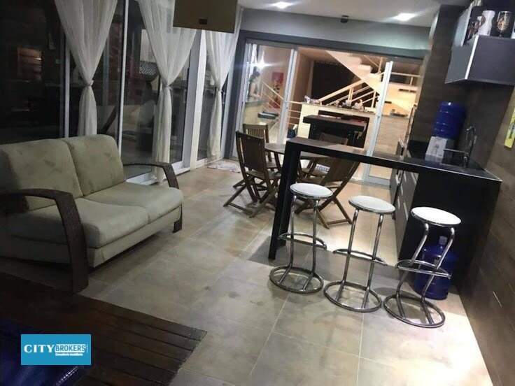 Sobrado à venda com 4 quartos, 300m² - Foto 16