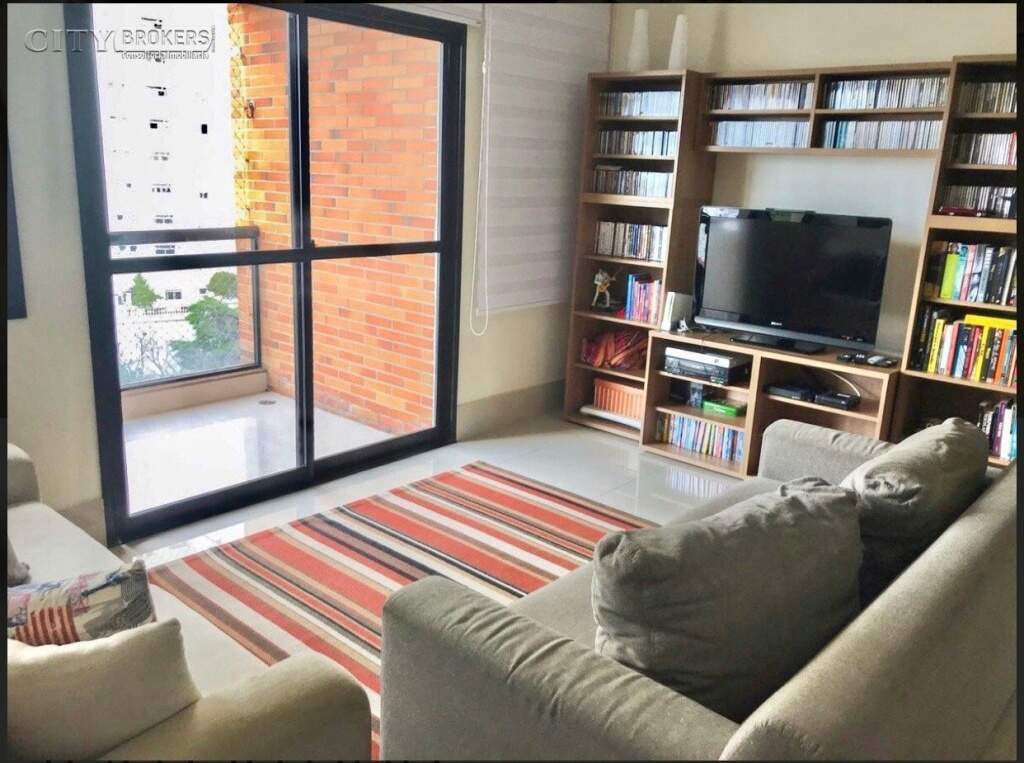 Apartamento à venda com 3 quartos, 135m² - Foto 1