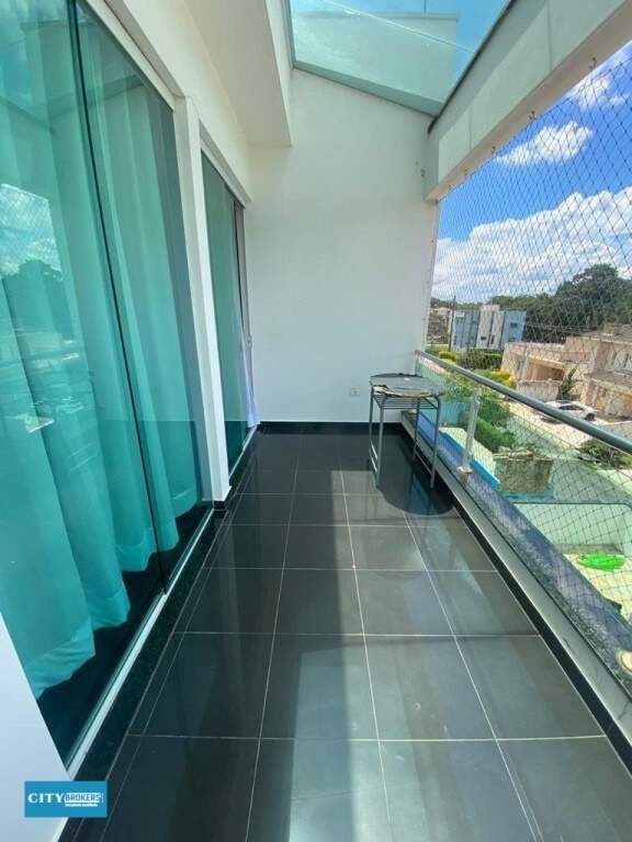 Casa à venda com 3 quartos, 300m² - Foto 4