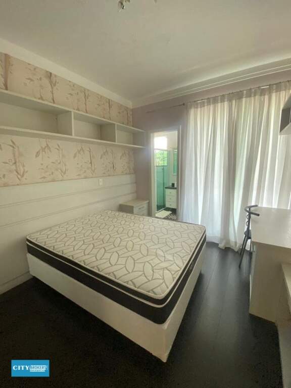 Casa à venda com 3 quartos, 300m² - Foto 20