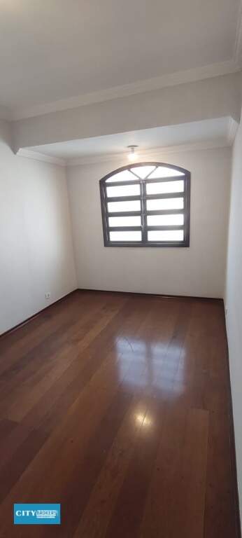 Casa à venda com 3 quartos, 198m² - Foto 4