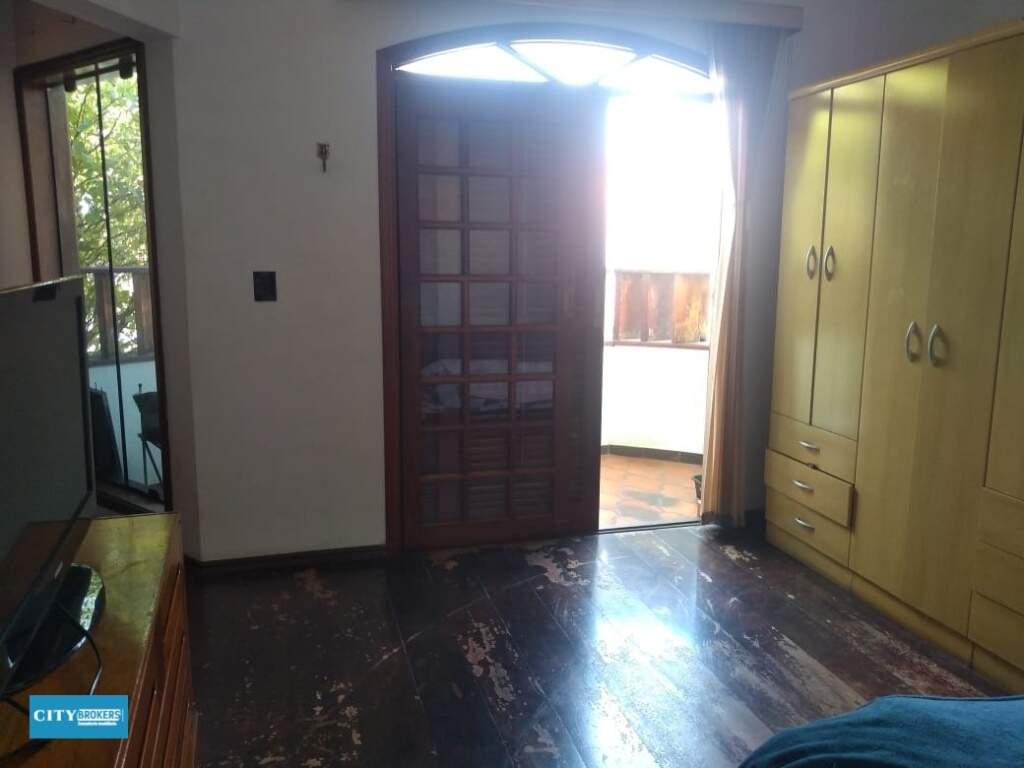 Sobrado à venda com 3 quartos, 250m² - Foto 11