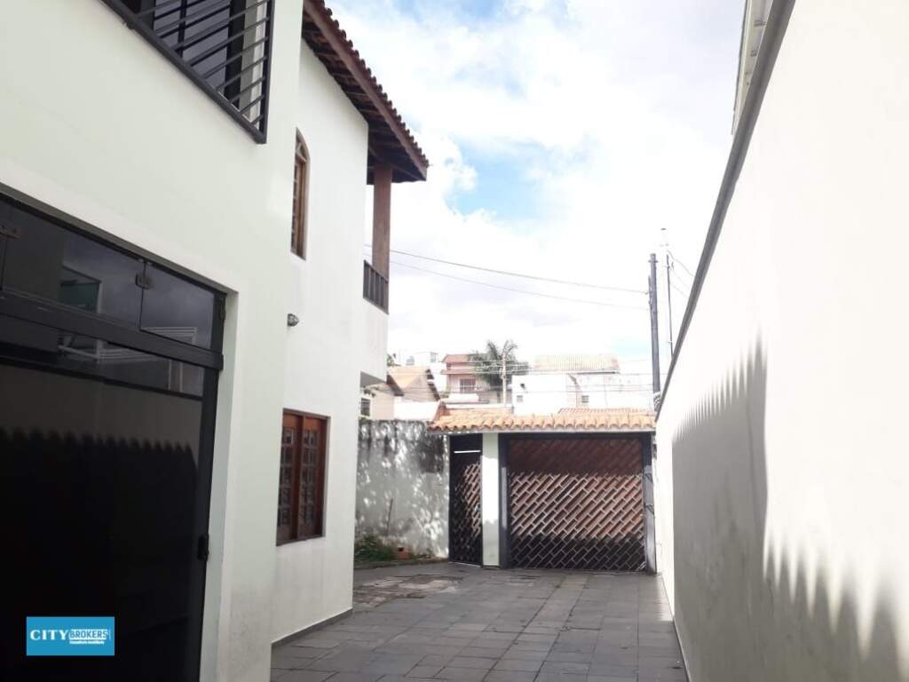 Sobrado à venda com 3 quartos, 250m² - Foto 26