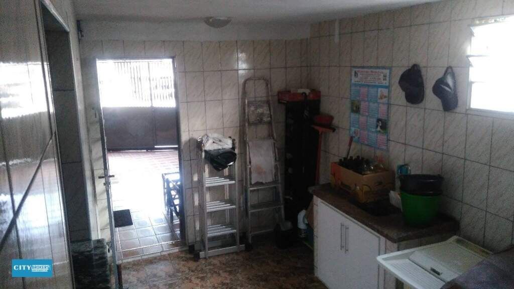 Sobrado à venda com 3 quartos, 200m² - Foto 3