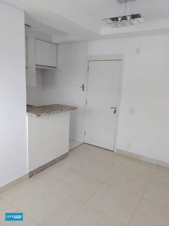 Apartamento à venda com 2 quartos, 45m² - Foto 4