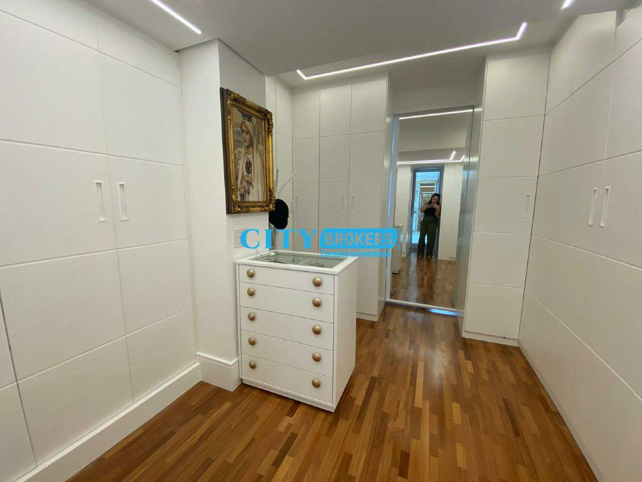 Apartamento à venda com 4 quartos, 350m² - Foto 24