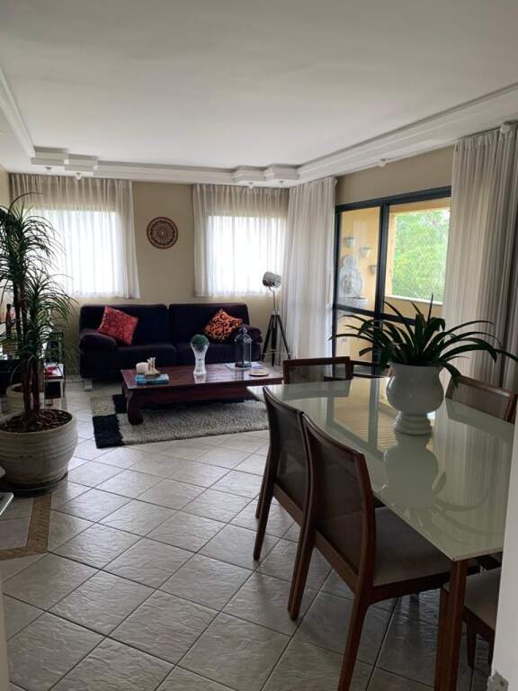 Apartamento à venda com 3 quartos, 163m² - Foto 1