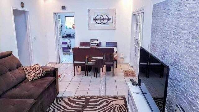 Casa à venda com 3 quartos, 200m² - Foto 8