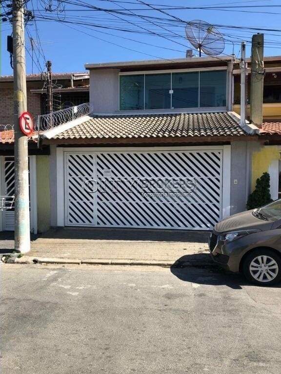 Sobrado à venda com 3 quartos, 206m² - Foto 1