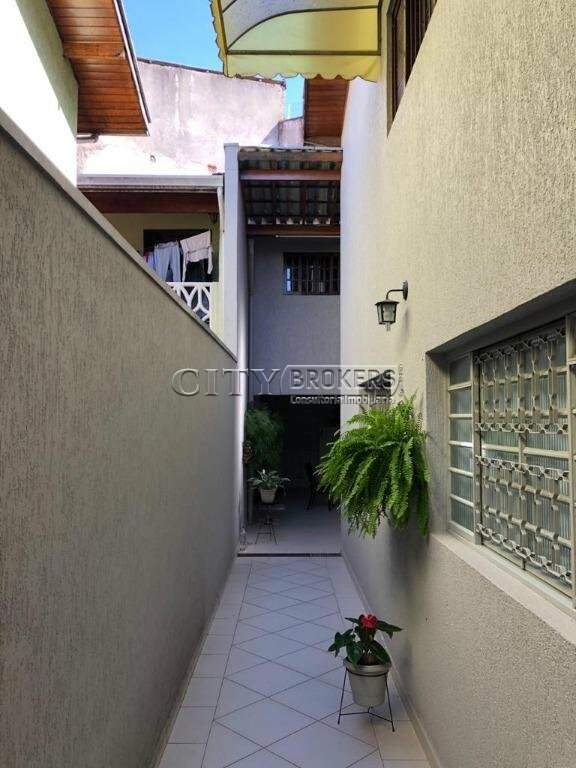 Sobrado à venda com 3 quartos, 206m² - Foto 2