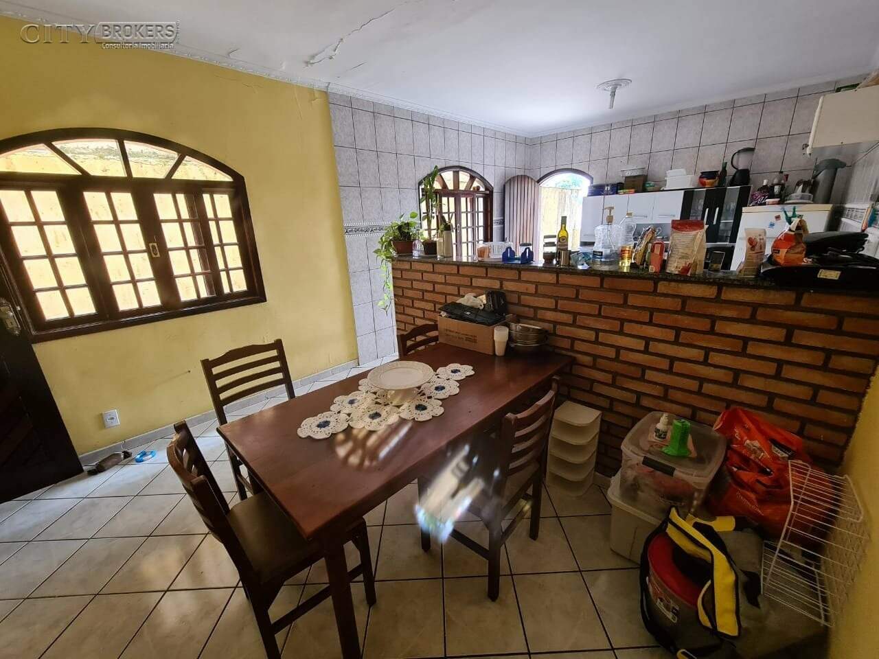 Sobrado à venda com 3 quartos, 300m² - Foto 2