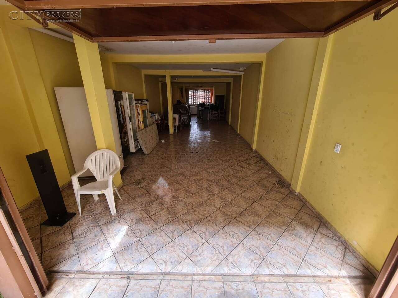 Sobrado à venda com 3 quartos, 300m² - Foto 3