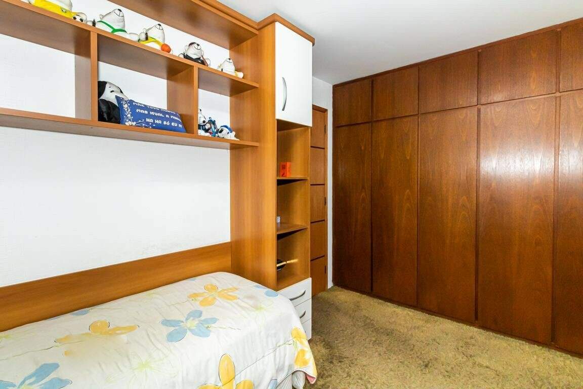 Casa para alugar com 3 quartos, 300m² - Foto 18