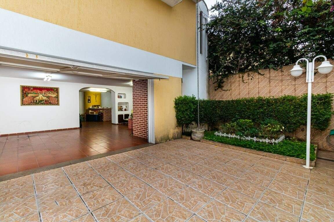 Casa para alugar com 3 quartos, 300m² - Foto 5