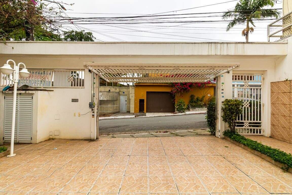 Casa para alugar com 3 quartos, 300m² - Foto 3