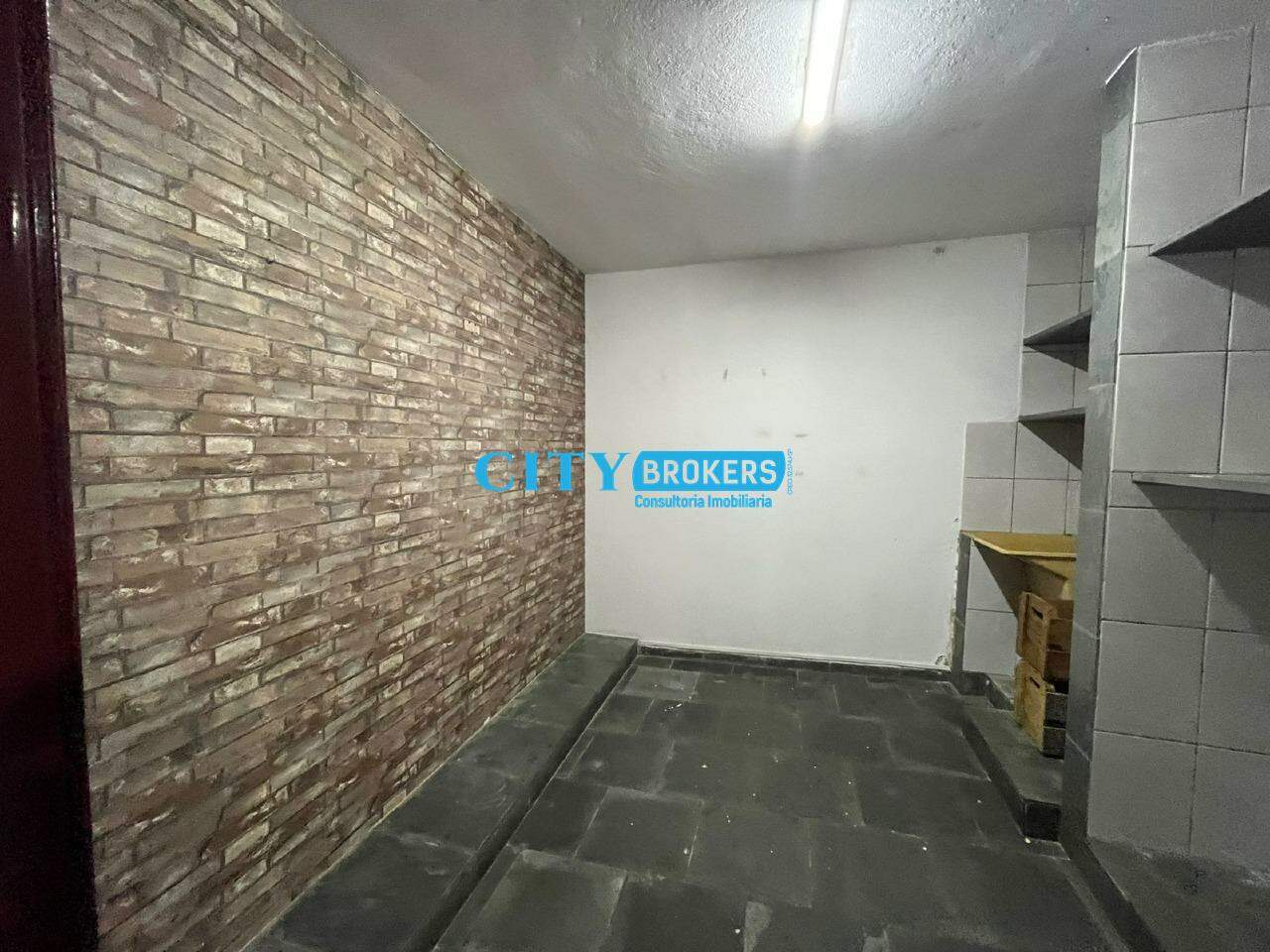 Casa para alugar com 2 quartos, 140m² - Foto 9