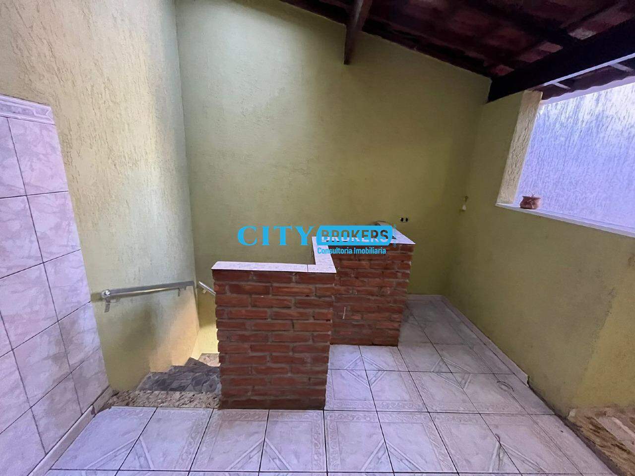 Casa para alugar com 2 quartos, 140m² - Foto 18