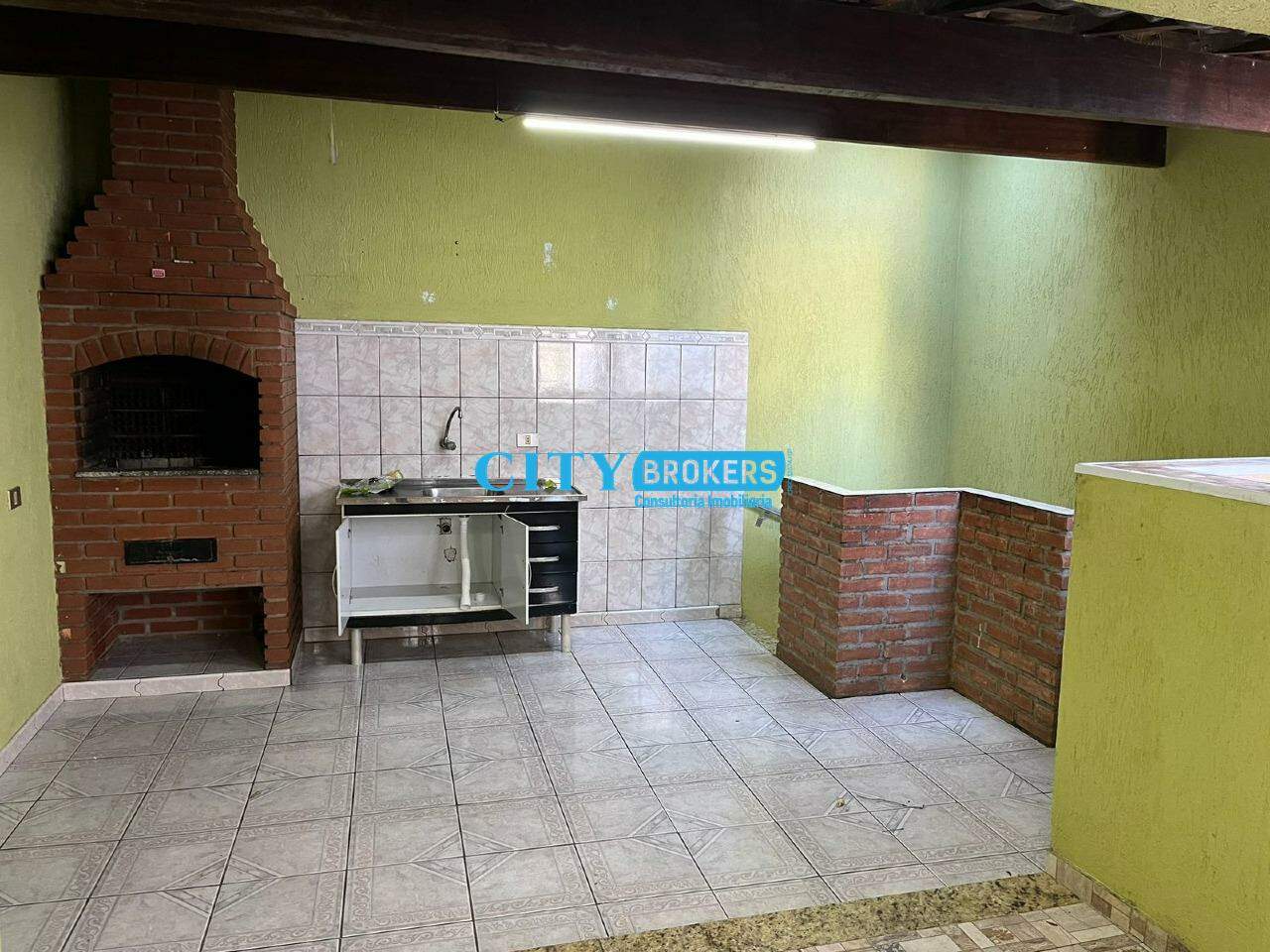 Casa para alugar com 2 quartos, 140m² - Foto 12