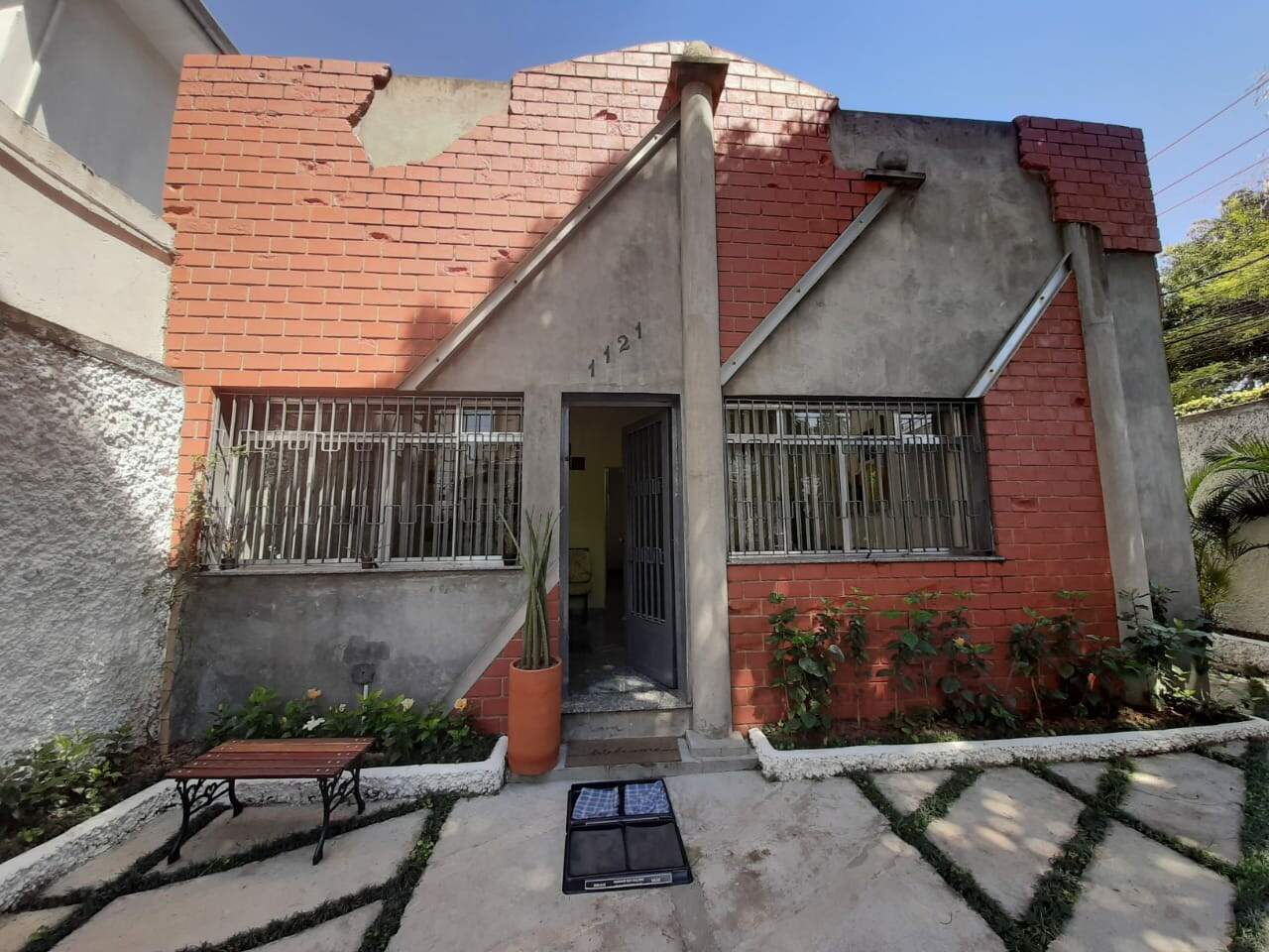 Casa para alugar com 6 quartos, 300m² - Foto 30