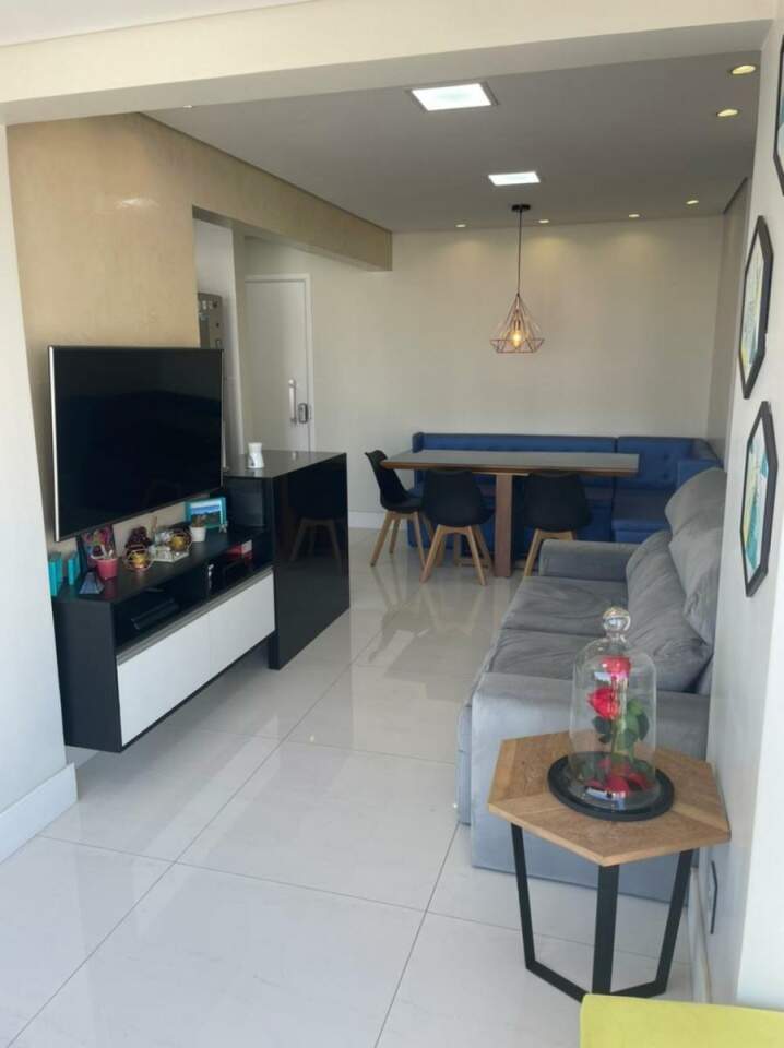 Apartamento à venda com 2 quartos, 60m² - Foto 5