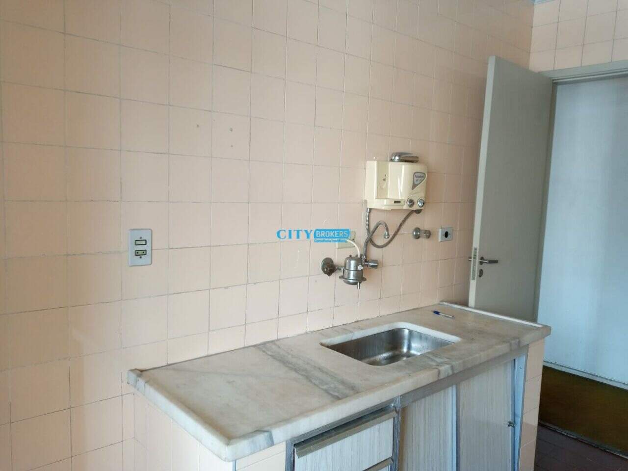 Apartamento à venda com 2 quartos, 82m² - Foto 13