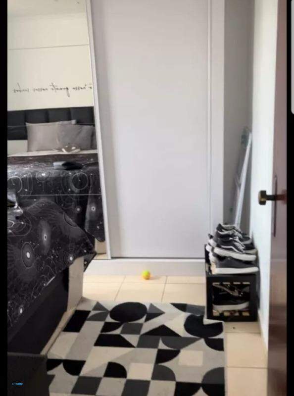 Apartamento à venda com 2 quartos, 1m² - Foto 5