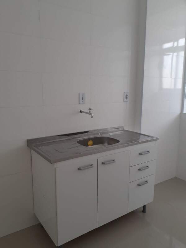 Apartamento à venda com 1 quarto, 45m² - Foto 4