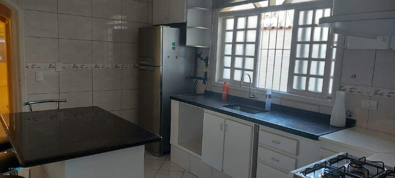 Sobrado à venda com 3 quartos, 2m² - Foto 12