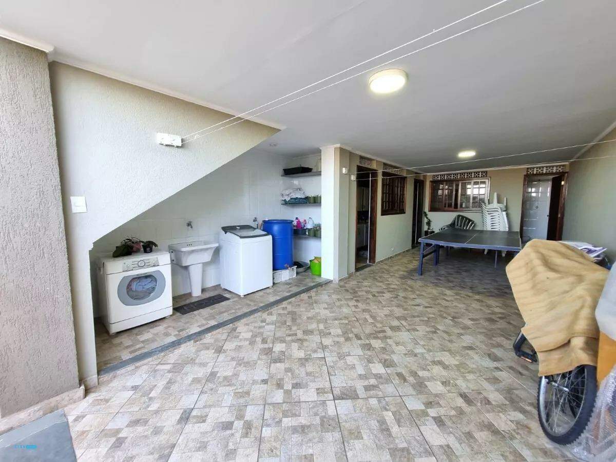 Sobrado à venda com 4 quartos, 200m² - Foto 7