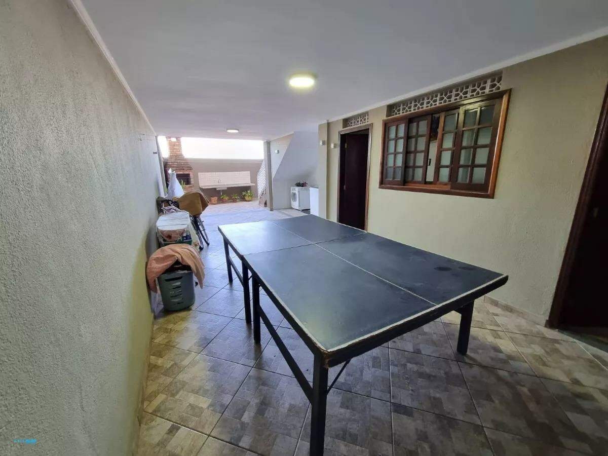 Sobrado à venda com 4 quartos, 200m² - Foto 6