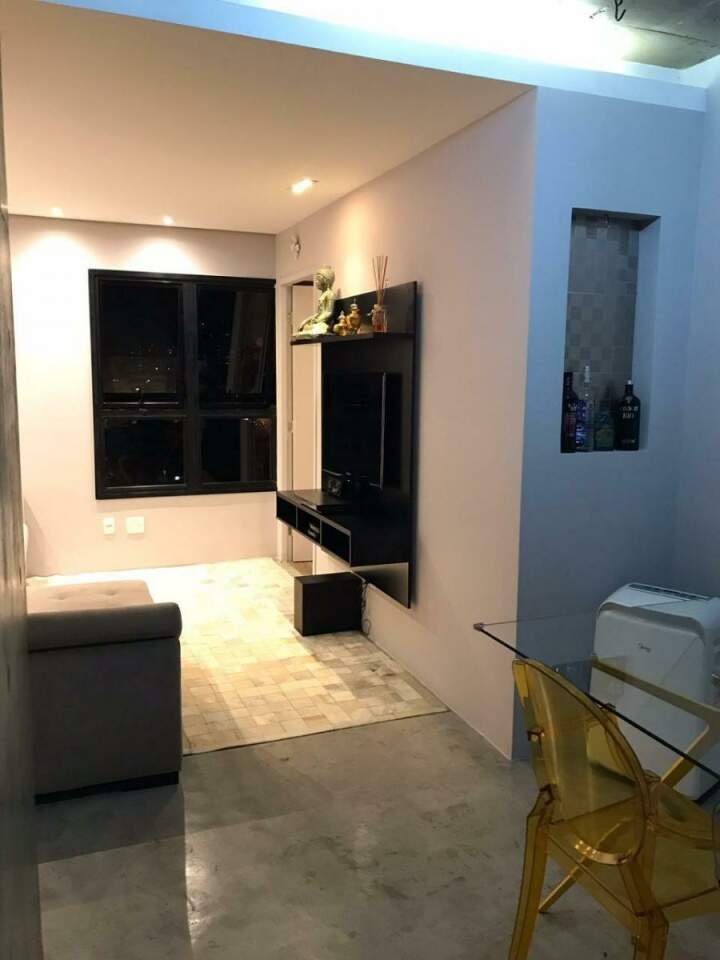 Apartamento à venda com 2 quartos, 70m² - Foto 7