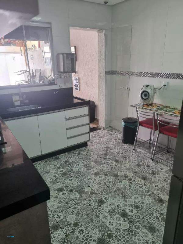 Sobrado à venda com 3 quartos, 190m² - Foto 19