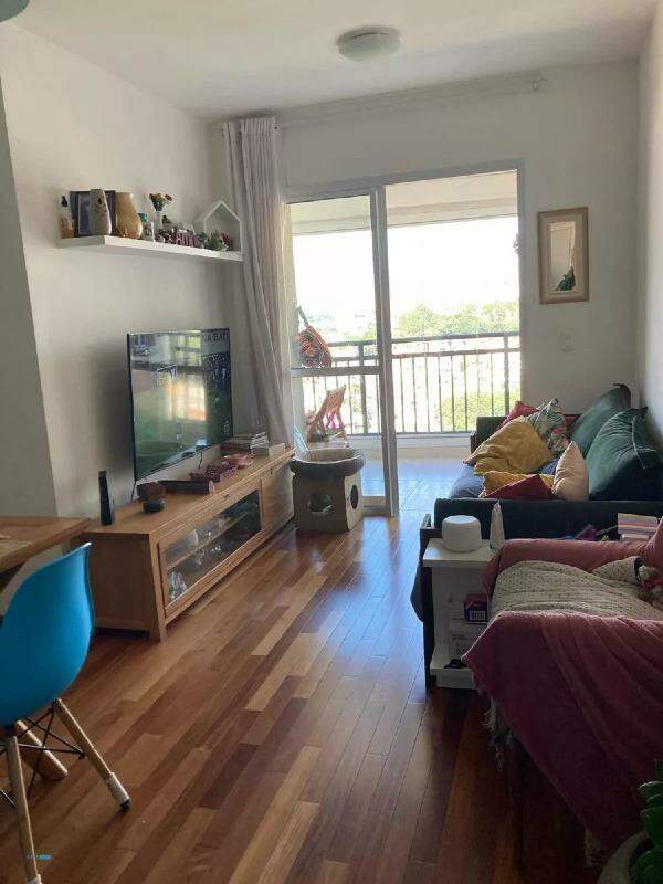 Apartamento à venda com 2 quartos, 62m² - Foto 5