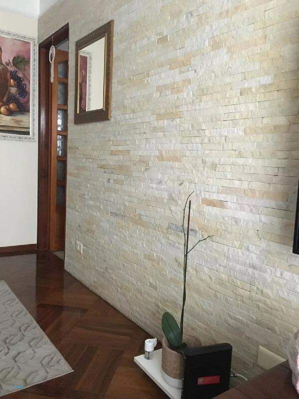 Apartamento à venda com 2 quartos, 64m² - Foto 2