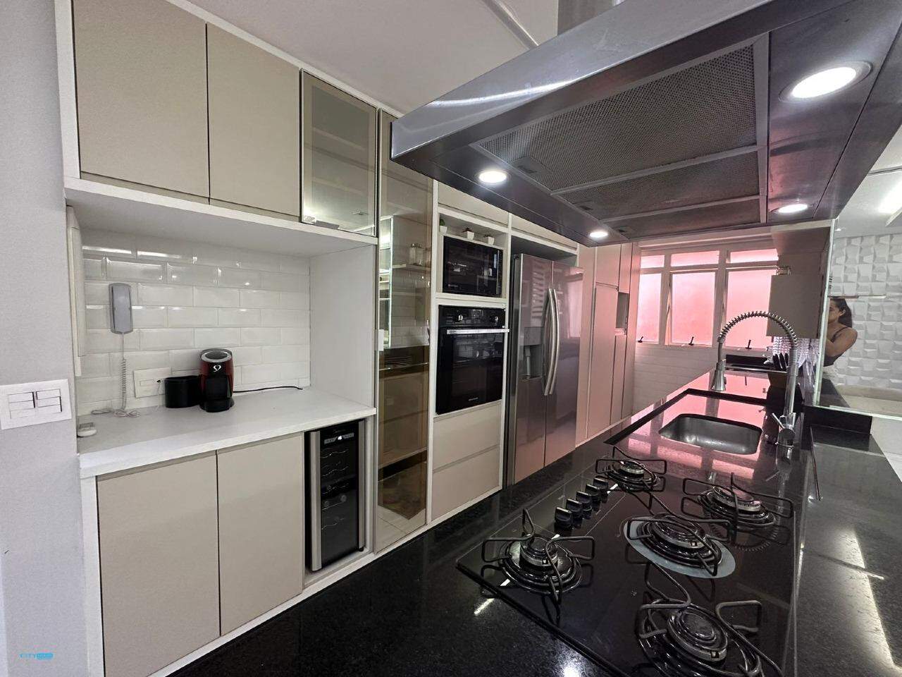 Apartamento à venda com 4 quartos, 148m² - Foto 30