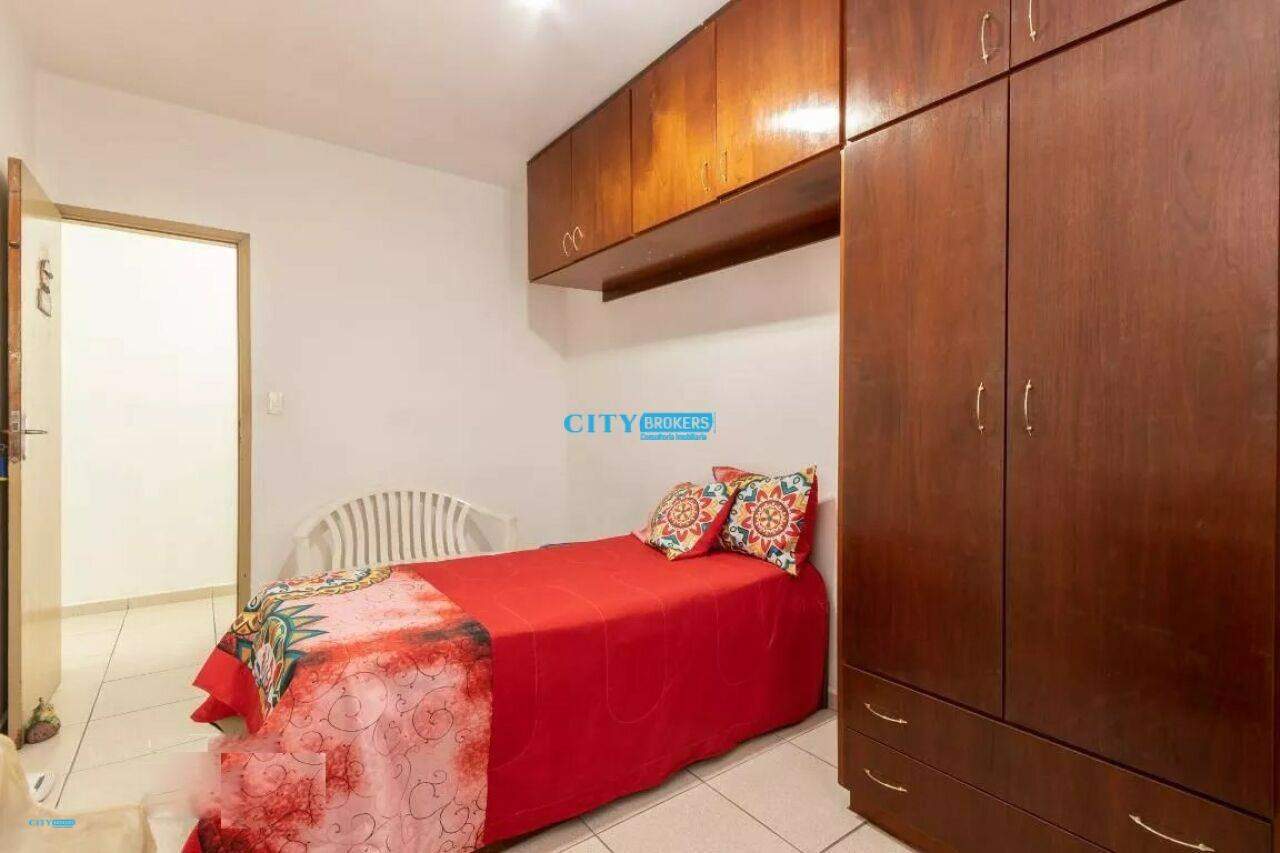 Casa à venda com 4 quartos, 211m² - Foto 4