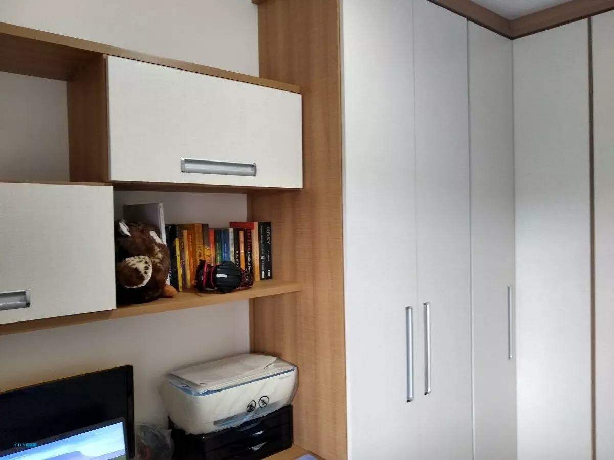 Apartamento à venda com 2 quartos, 69m² - Foto 5