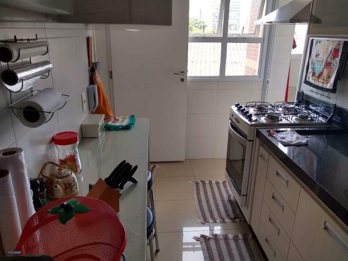 Apartamento à venda com 2 quartos, 69m² - Foto 10