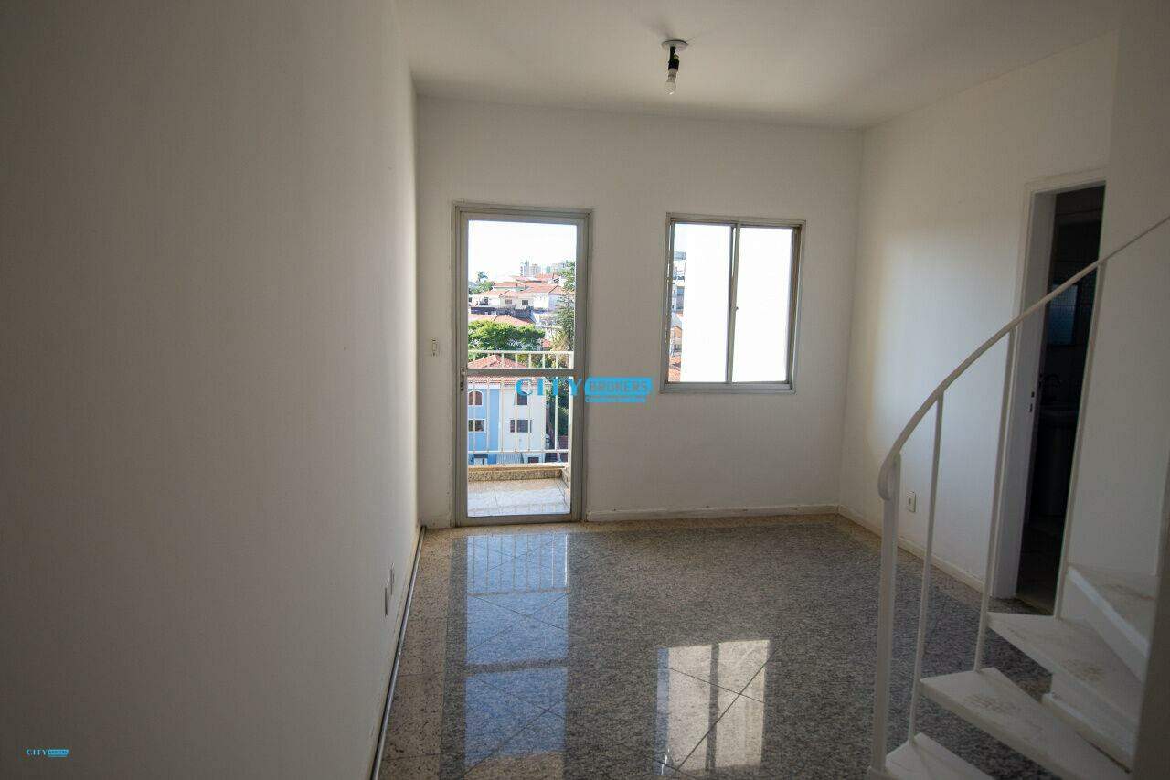 Apartamento à venda com 3 quartos, 107m² - Foto 1