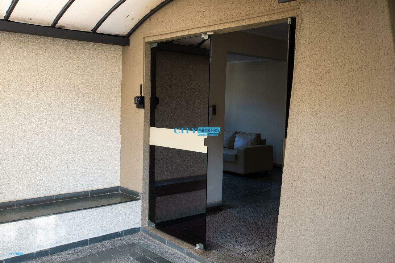 Apartamento à venda com 3 quartos, 107m² - Foto 2